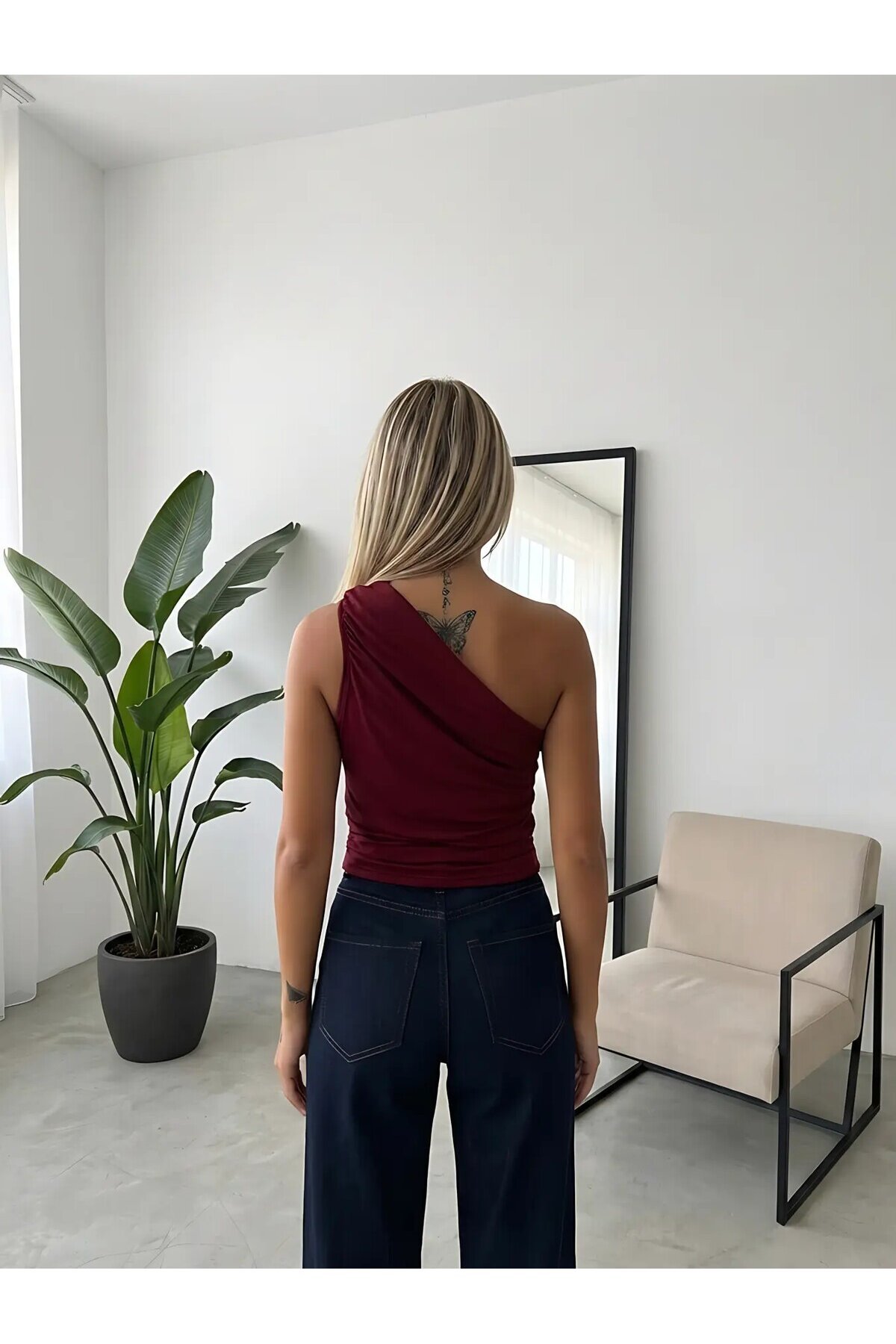 Kadın Bordo Asimetrik Tek Omuz Drapeli Gold Aksesuar Detaylı Sandy Bluz HZL26S-FRY123751