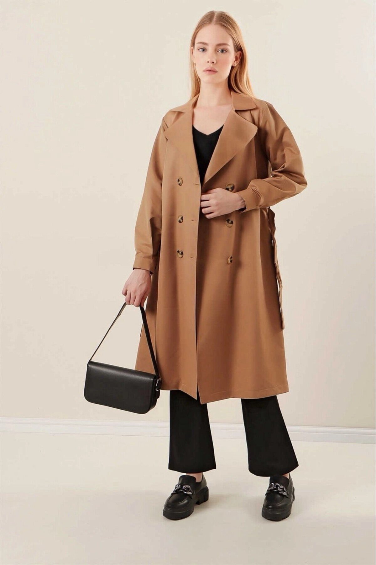 Kadın Camel Kruvaze Yaka Kemerli Astarsız Mevsimlik Rahat Trençkot  HZL22S-BD158531
