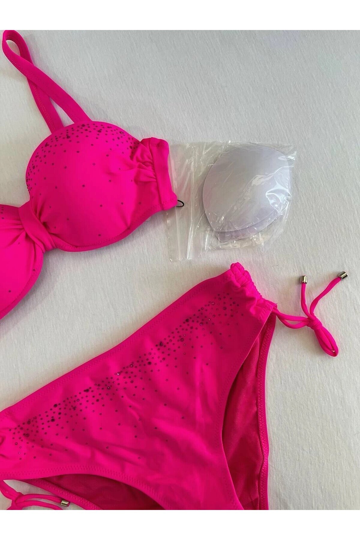 Kadın Fuşya Taş İşlemeli Astarlı Bikini Takım HZL25S-LC3361