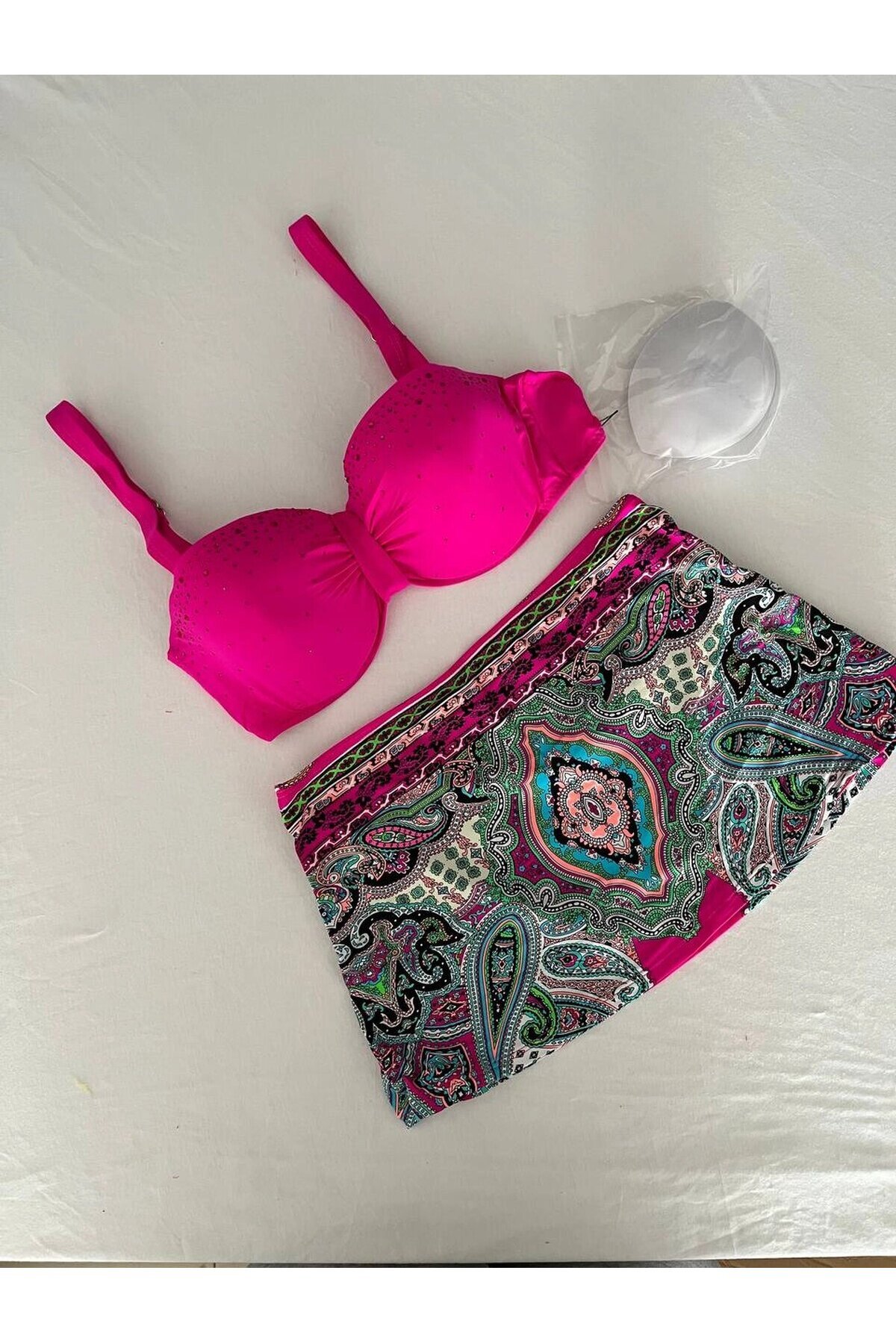 Kadın Fuşya Taş İşlemeli Desenli 3 Parça Bikini Takım HZL25S-LC3326