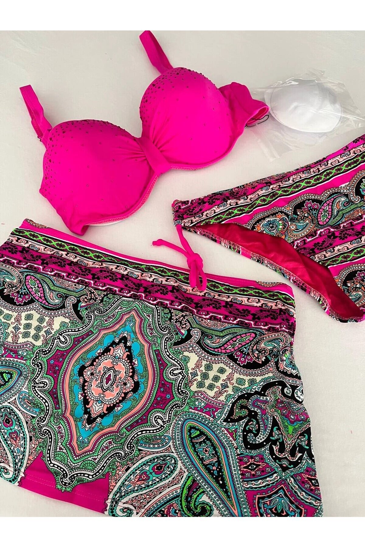 Kadın Fuşya Taş İşlemeli Desenli 3 Parça Bikini Takım HZL25S-LC3326