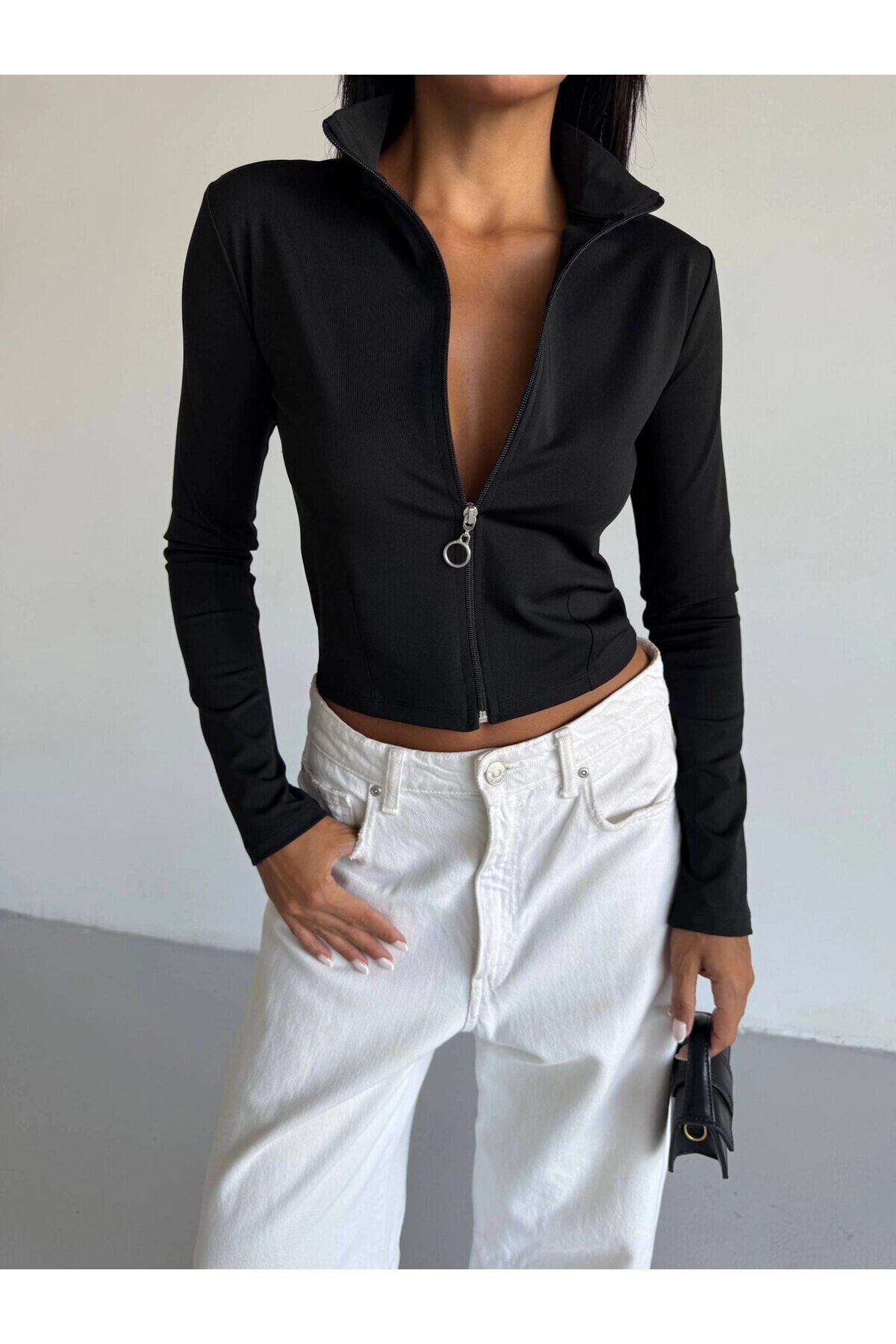 Kadın Siyah Dalgıç Kumaş Fermuar Kapamalı Parmak Geçirmeli Sweatshirt HZL25W-FRY123441