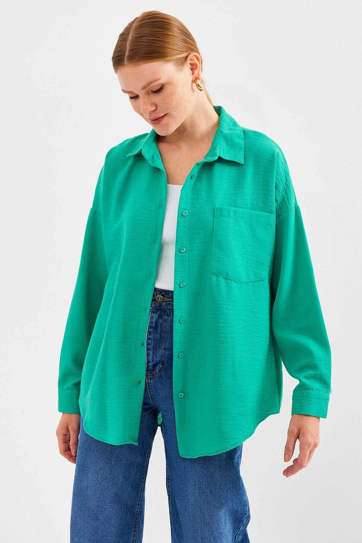 Kadın Su Yeşil Tek Cepli Oversize Keten Ayrobin Gömlek HZL24S-BD1201531