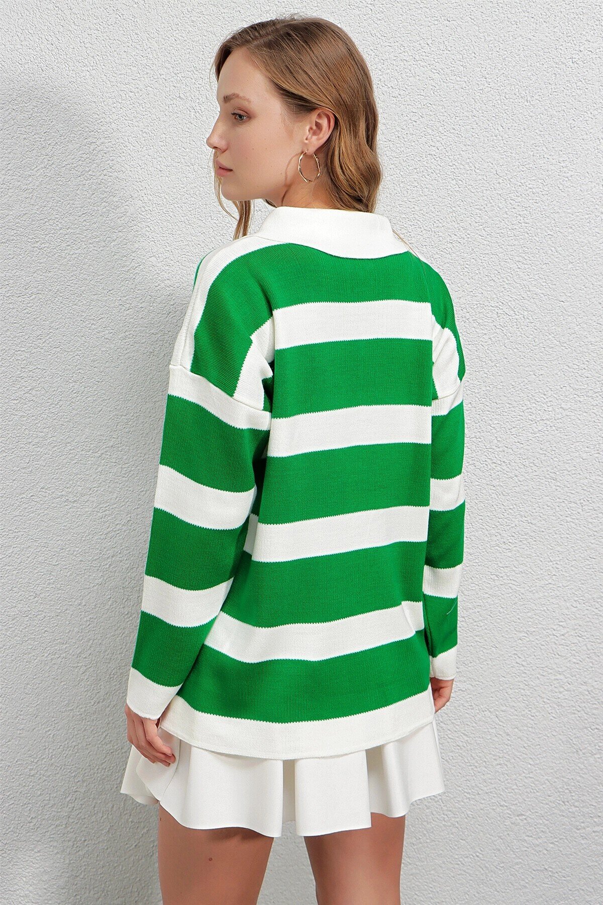 Kadın Yeşil Çizgili Polo Yaka Fermuarlı Oversize Triko Kazak  HZL23W-BD145121