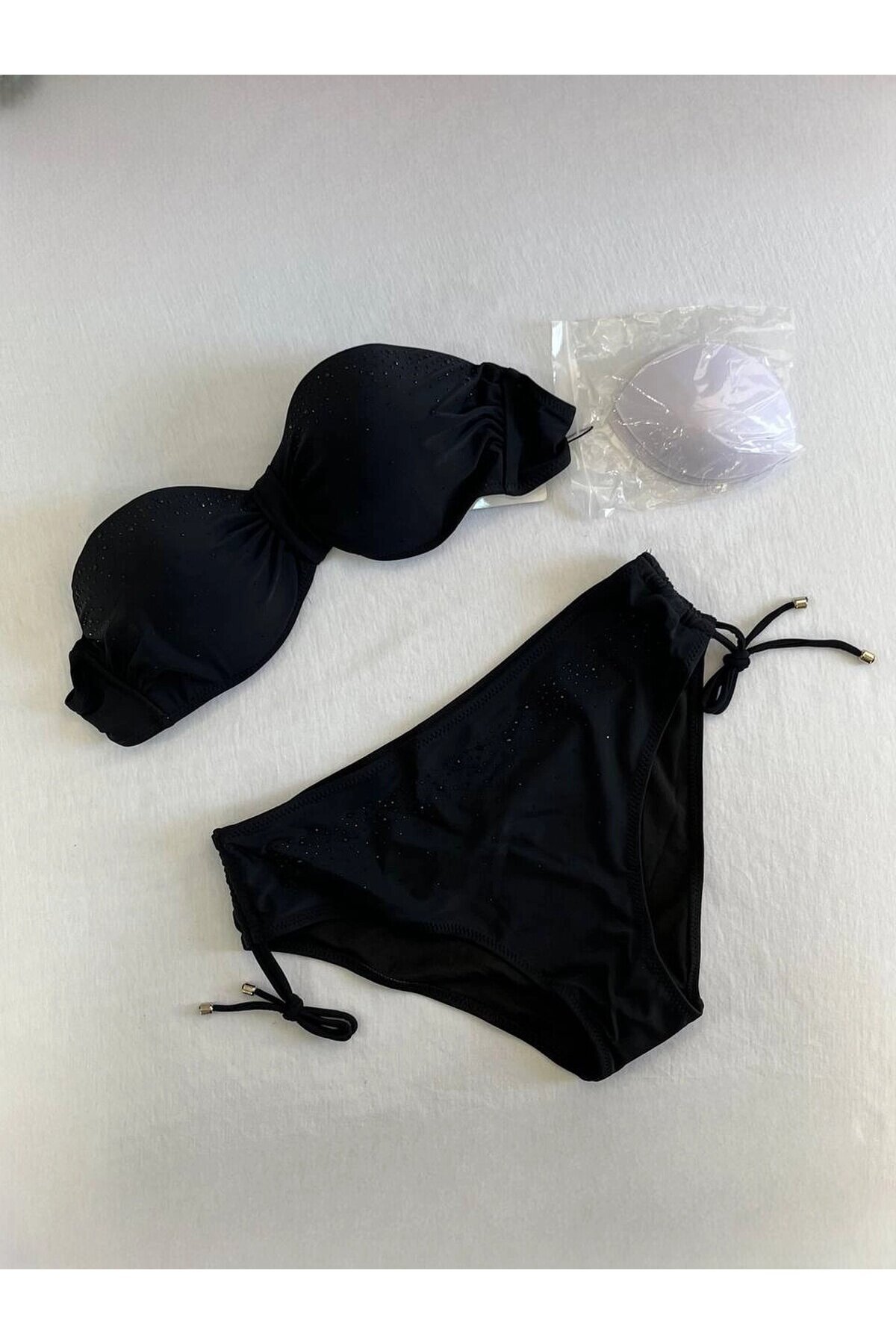 Kadın Siyah Taş İşlemeli Astarlı Bikini Takım HZL25S-LC3361