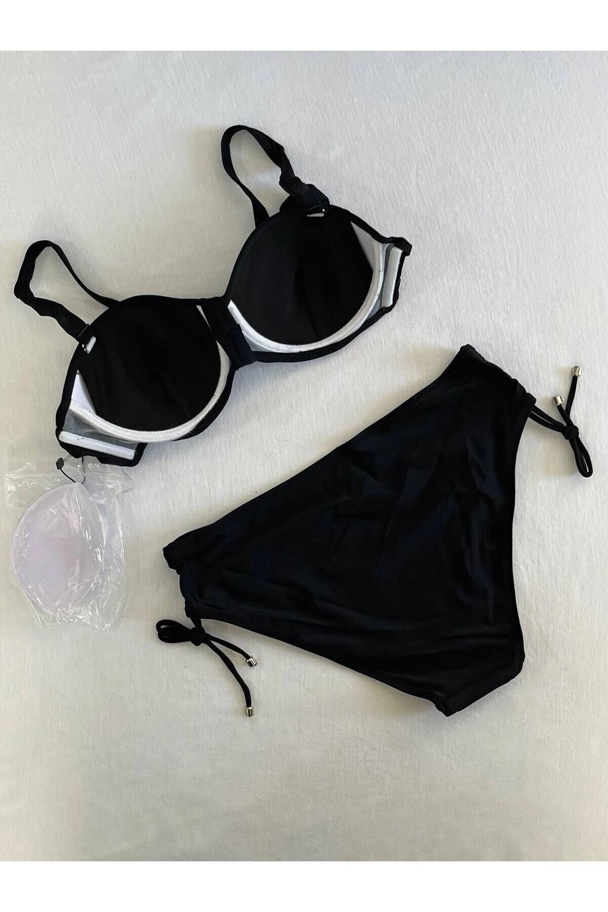 Kadın Siyah Taş İşlemeli Astarlı Bikini Takım HZL25S-LC3361
