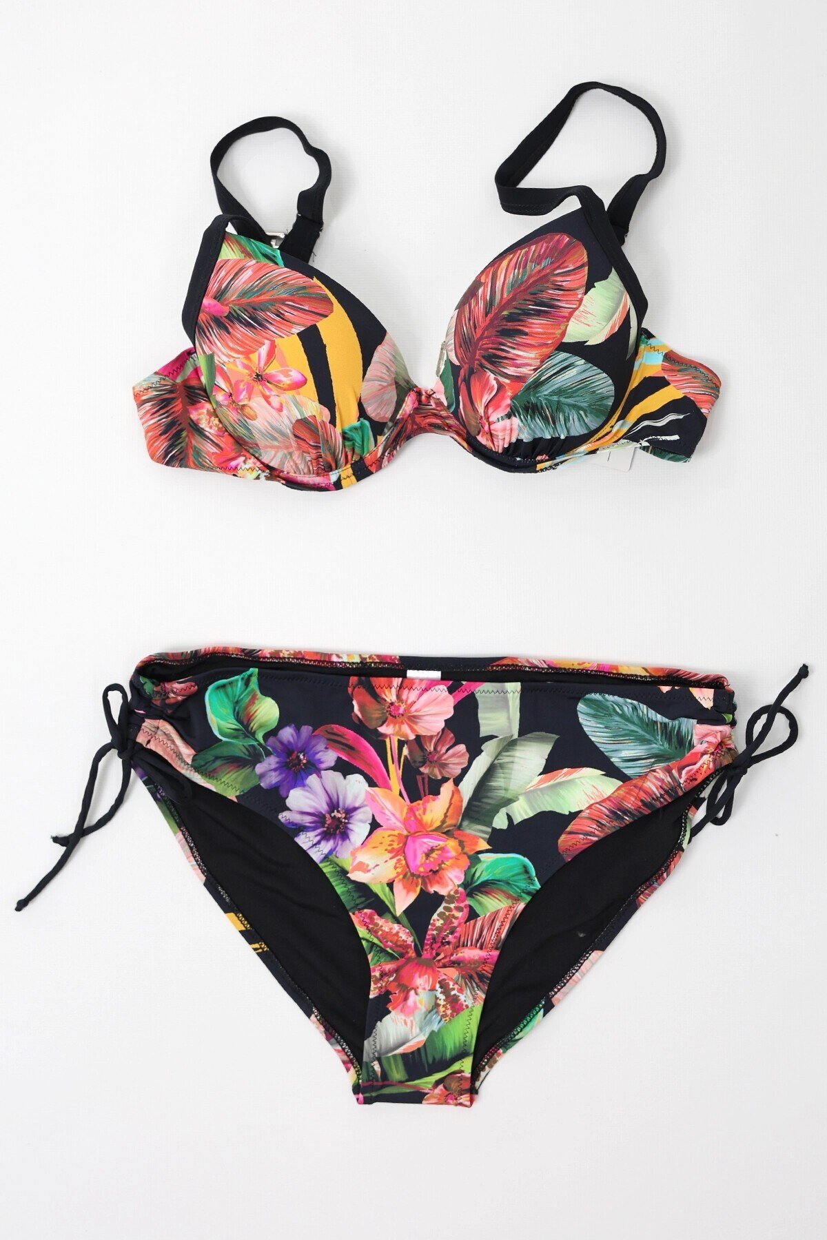 Kadın Siyah Yaprak Desenli Askılı Yüksek Bel Toparlayıcı Büyük Beden Bikini Takım HZL24S-LC22625