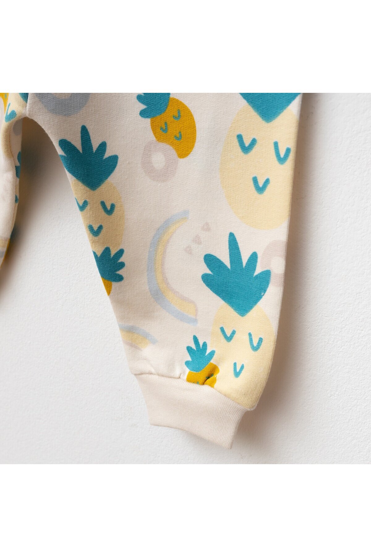 Kız Bebek Ananas Desenli % 100 Pamuk Sweatshirt Pantolon 2  li Alt Üst Bebek Takımı 3 Ay-36 Ay
