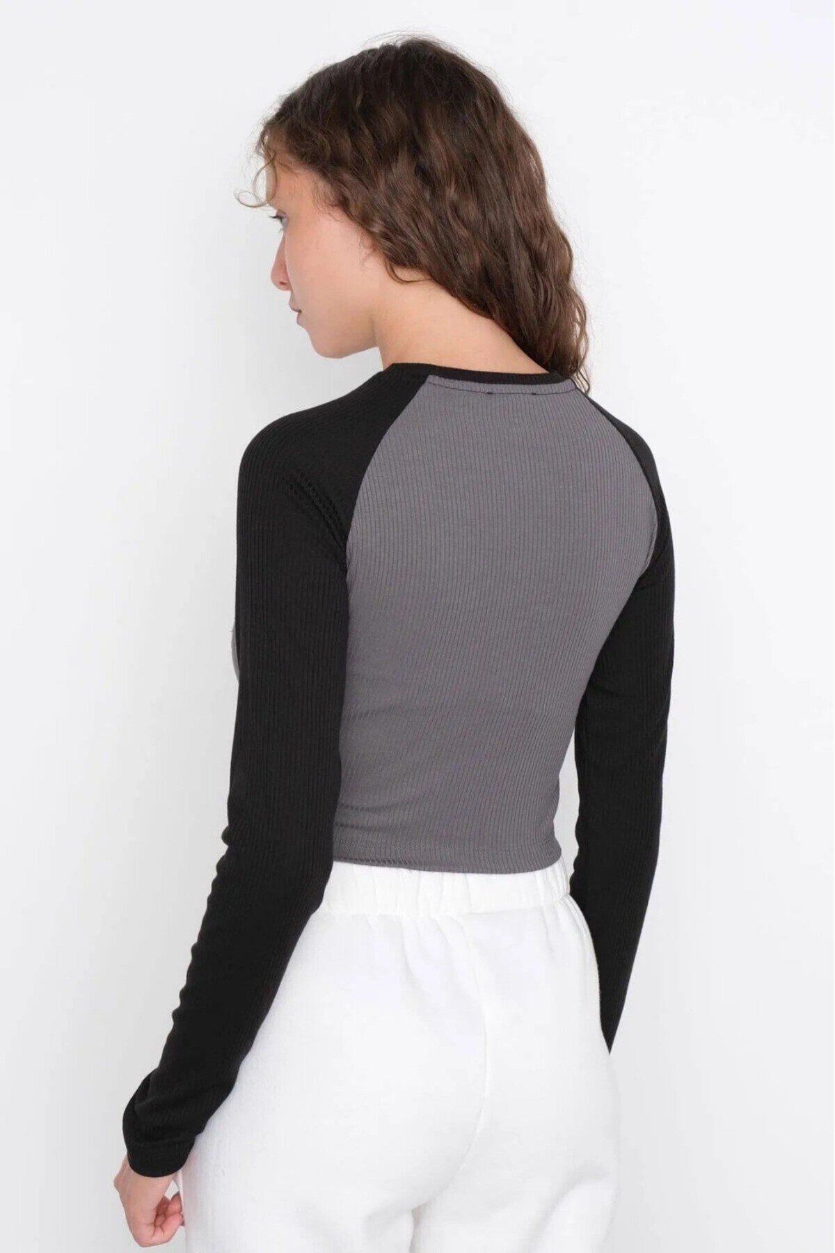 Kadın Bisiklet Yaka Uzun Kol Crop Baskılı Sweatshirt
