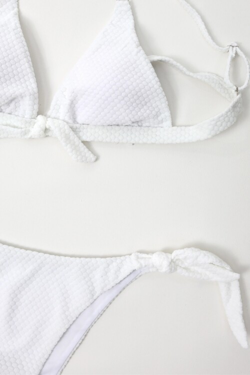 Kadın Beyaz İp Bağlamalı Astarlı Büyük Beden Üçgen Bikini Takım HZL24S-LC2228