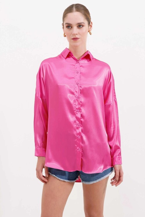 Kadın Fuşya Oversize Dökümlü Saten Yüzeyli Gömlek HZL23S-BD139851