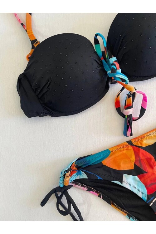 Kadın Siyah Taş İşlemeli Astarlı Bikini Takım HZL25S-LC207