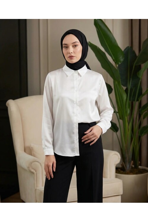 Kadın Beyaz Tesettür Küçük ve Büyük Bedenler Hafif Dökümlü Saten Yüzeyli Gömlek HZL25W-BD139641