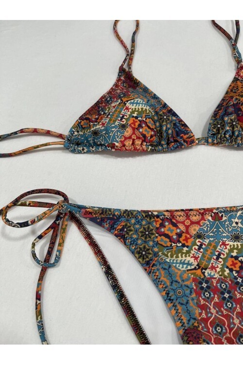 Kadın Kahverengi Etnik Desen Boyundan İp Bağlamalı Üçgen Bikini Takımı HZL25S-LC5005